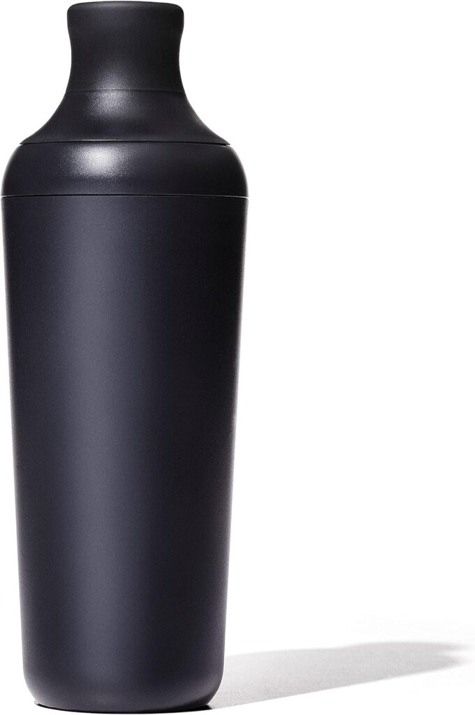 OXO Good Grips Plastic Cocktail Shaker- 20 oz/590 mL capacity